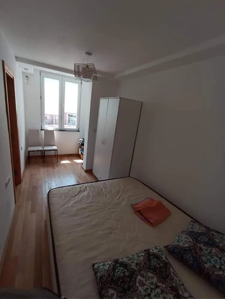 Flat For Daily Rent In Batumi 아파트 0*,