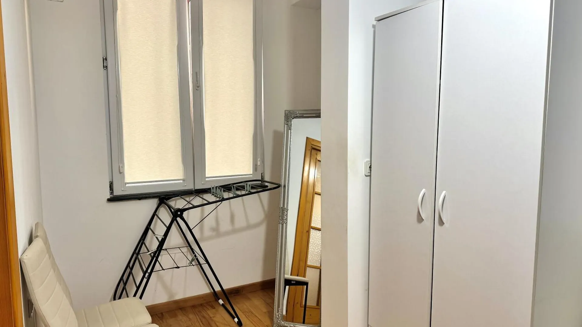 Flat For Daily Rent In Batumi 아파트 0*,